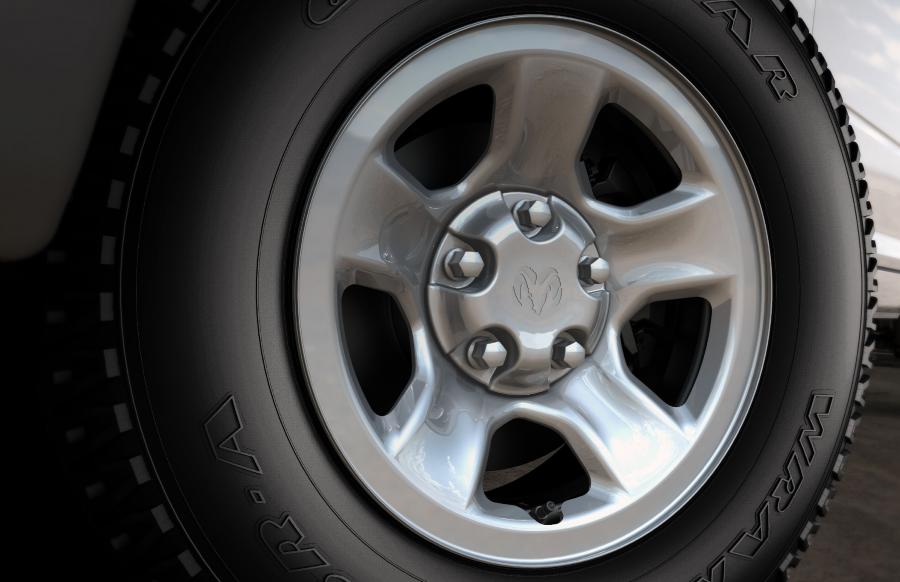 Колеса Dodge Ram 1500 Tradesman 2011 года  (фото 6 из 22)